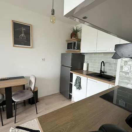 Apartment Beautiful Appt With Balcony In